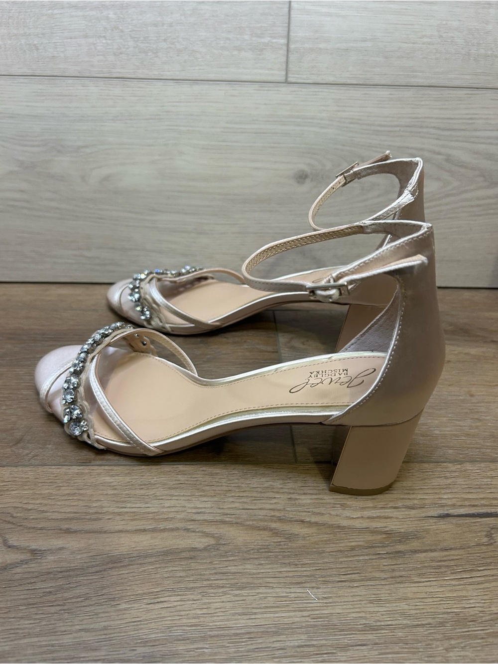 Jewel Badgley Mischka Giona Embellished Evening Champagne Satin Heel Size 10 - Picture 5 of 9